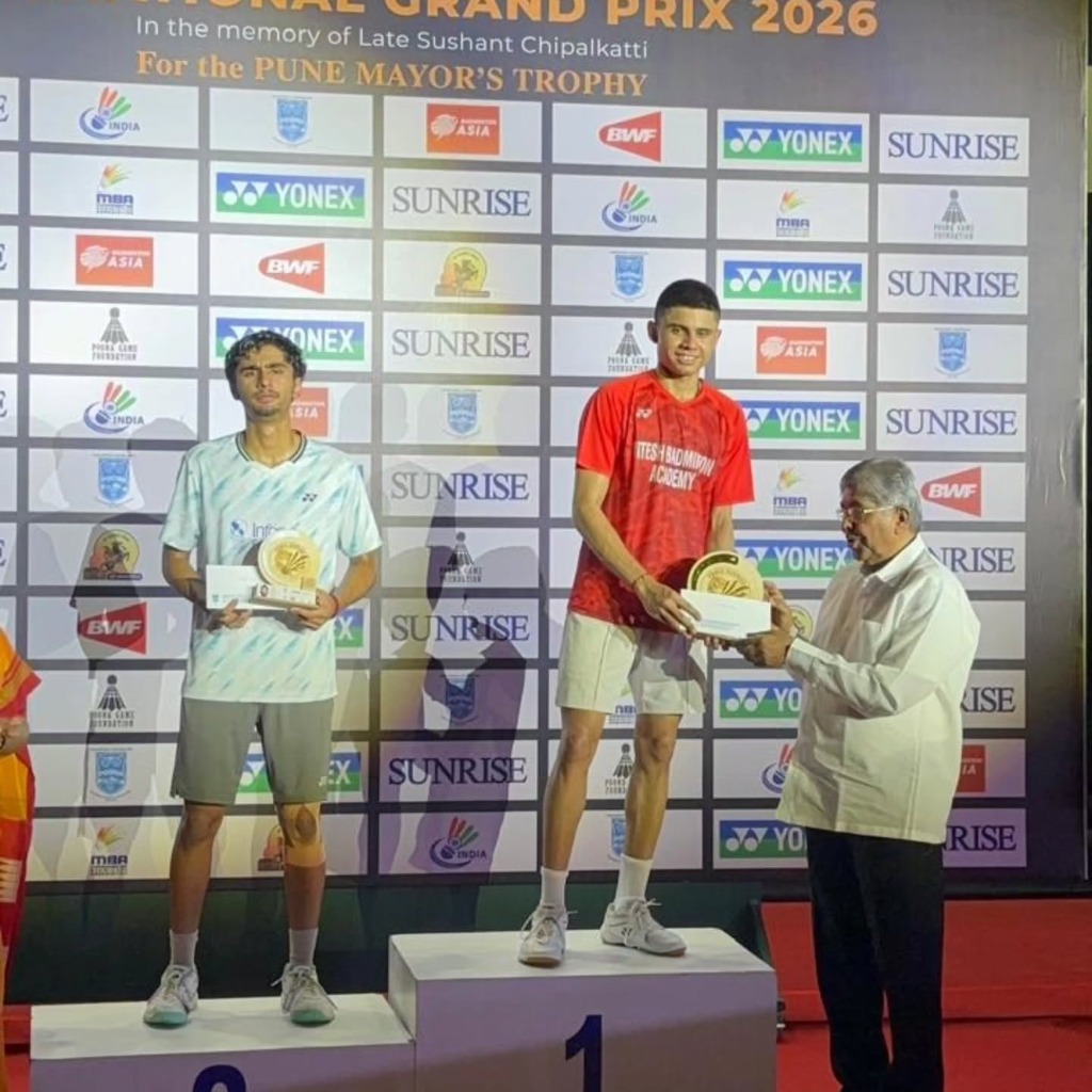 Dev Ruparelia supporting tournament photograph 2